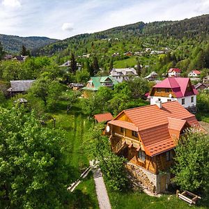 Садиба "Три Царі" Vila Yaremche Exterior photo