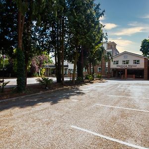 Westone Manor Hotel Northampton Exterior photo