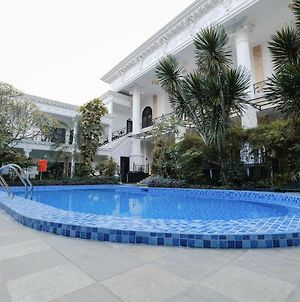 The Grand Palace Hotel Jogjacarta Exterior photo
