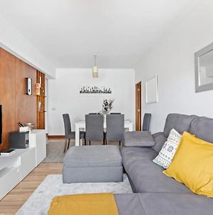Bright & Spacious Three-Bed Apartment In Lisboa Exterior photo