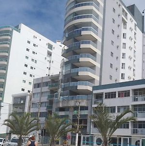 Edifício Vinícius Beira mar vista lateral Apartamento Guarapari Exterior photo