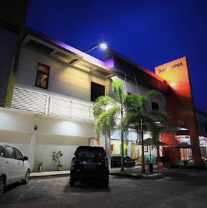 Sabrina Paninsula Hotel Pekanbaru Exterior photo