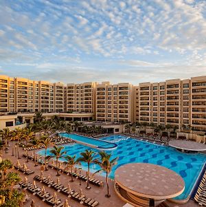 The Royal Sands Resort & Spa Cancún Exterior photo