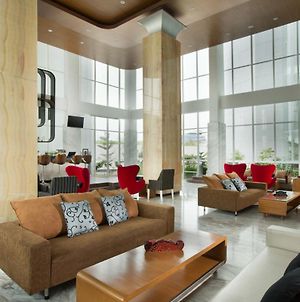 Hariston Hotel&Suites, Pluit - Jakarta Jacarta Exterior photo