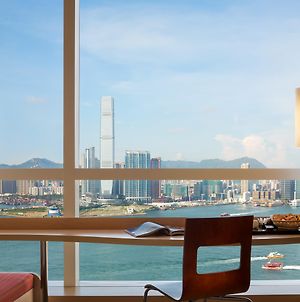 Ibis Hong Kong Central And Sheung Wan Hotel Exterior photo