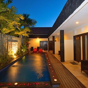 Legian Guest House Bali Exterior photo