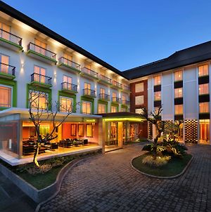 Ibis Styles Bali Denpasar Hotel Exterior photo