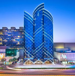 City Seasons Towers Hotel Dubai Exterior photo