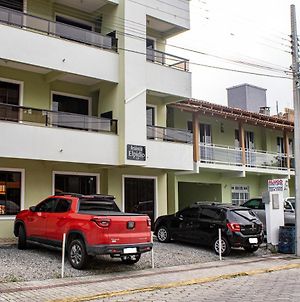 Residencial Elpidio Apartamento Bombinhas Exterior photo