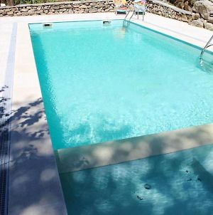 Studio With Shared Pool And Wifi At Marco De Canaveses Apartamento Exterior photo