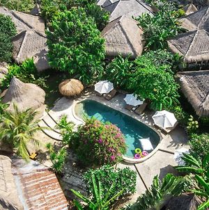 Le Yanandra Bali Resort Jimbaran Exterior photo