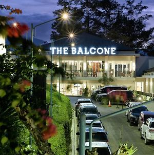 Balcone Hotel And Resort Bukittinggi Exterior photo