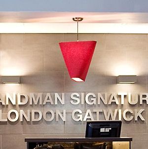Sandman Signature London Gatwick Hotel Crawley  Exterior photo