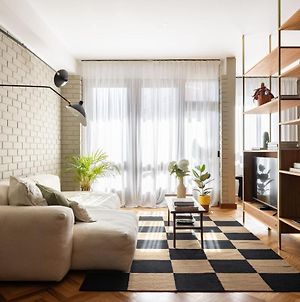 Rezende Apartment By Lovelystay Porto Exterior photo