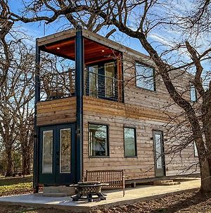 New The Flagship 2 Story Container Home Waco Exterior photo