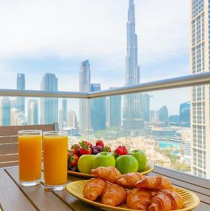 Boutique Living - Burj Views - Renovated Apartamento Dubai Exterior photo