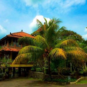 Desa Gumati Resort Sentul Bogor Exterior photo