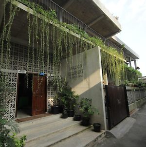 Pawon Cokelat Guesthouse Jogjacarta Exterior photo