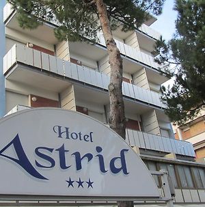 Hotel Astrid Cervia Exterior photo