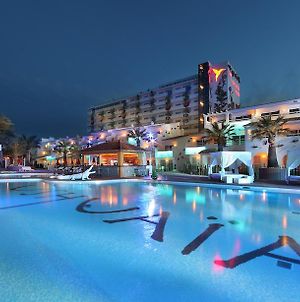 Ushuaia Ibiza Beach Hotel (Adults Only) Playa d'en Bossa Exterior photo