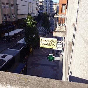 Pensión Romero Oviedo Exterior photo