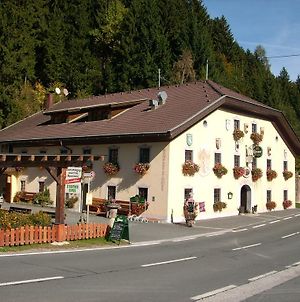 Gasthof Zum Lowen Hotel Sankt Jakob im Lesachtal Exterior photo