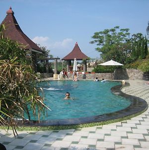 Green Wattana Hotel, Sentul City Bogor Exterior photo