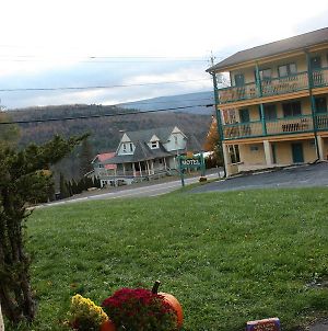 The Sunview Motel Tannersville Exterior photo