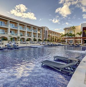 Hideaway At Royalton Punta Cana, An Autograph Collection All Inclusive Resort & Casino - Adults Only Exterior photo