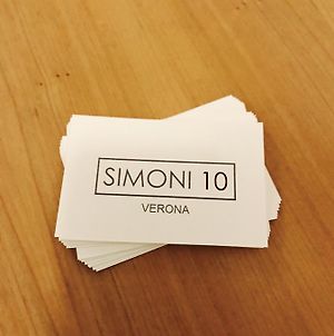 Simoni 10 Acomodação com café da manhã Verona Exterior photo