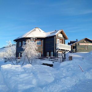 Arctic Polar Holiday Village Kilpisjärvi Exterior photo