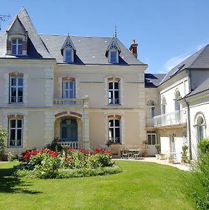 La Roseraie Neuville-du-Poitou Exterior photo