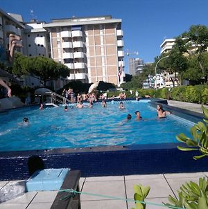 Amalfi Hotel Lido di Jesolo Exterior photo