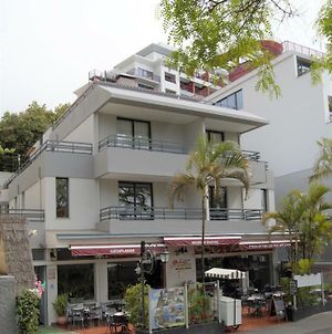 Apartamentos Turísticos Vitoria by Petit Hotels Funchal  Exterior photo