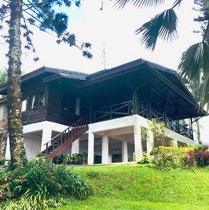 Villa Luhur Cisarua Bogor Exterior photo