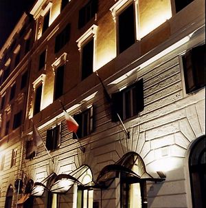 Windrose Hotel Roma Exterior photo