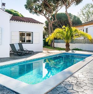Blissful Villa With Private Pool Isla Cristina Exterior photo