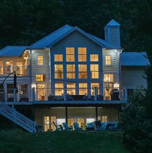 Modern Farmhouse Style Chalet With Amazing Kentucky Lake Views - Dock, Hottub And Firepit! Waverly Exterior photo