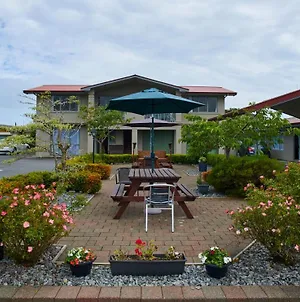 Aachen Place Motel Greymouth Exterior photo