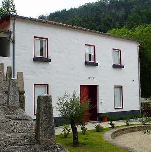 Casa Abrigo Do Lagar Vila Amares Exterior photo