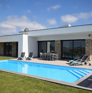 Villa In Alcoba A With Private Pool Heated In High Season Casais da Fragosa Room photo