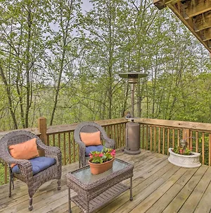 Resort Cabin With Fire Pit Golf, Hike And Play! Rothbury Exterior photo