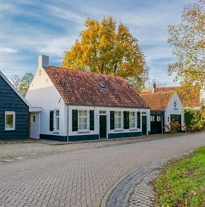 Hemels Helleke Vila Oosterhout  Exterior photo