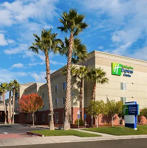 Holiday Inn Express Hotel & Suites Vacaville, An Ihg Hotel Exterior photo