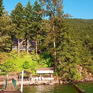 The Overlook, Luxury Lakeside Home With Dock Harrison Hot Springs Exterior photo