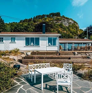 Awesome Home In Farsund With 3 Bedrooms And Wifi Exterior photo