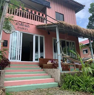 Dahlia Guesthouse Koh Rong Sanloem Exterior photo