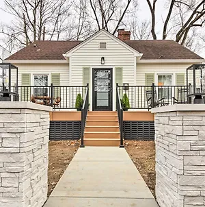 Renovated Bloomington Home - Steps To Campus! Exterior photo