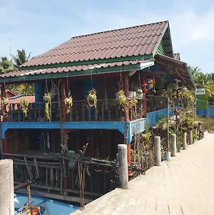 Seng Long Guesthouse Phumi Kaoh Rung Exterior photo