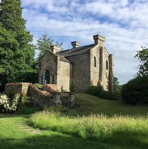 Georgian Gothic Folly In Hampshire Vila Warnford  Exterior photo